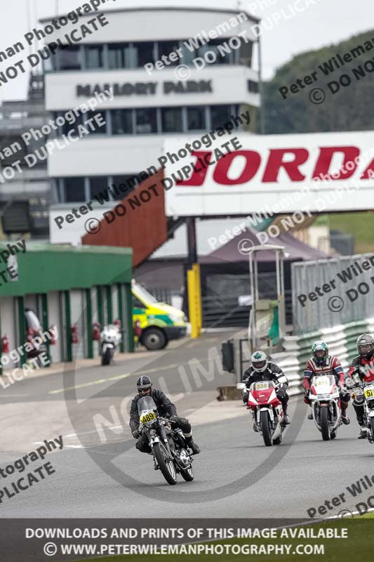 Vintage motorcycle club;eventdigitalimages;mallory park;mallory park trackday photographs;no limits trackdays;peter wileman photography;trackday digital images;trackday photos;vmcc festival 1000 bikes photographs